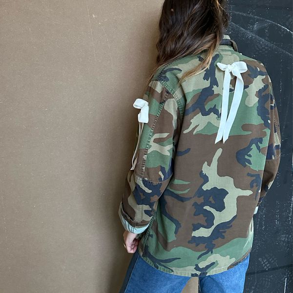 VINTAGE CAMOUFLAGE BOWS ARMY JACKET